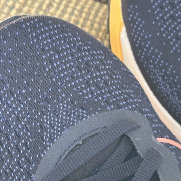 NEW BALANCE NEW sneakers size 9-1/2 - Picture 4 of 9